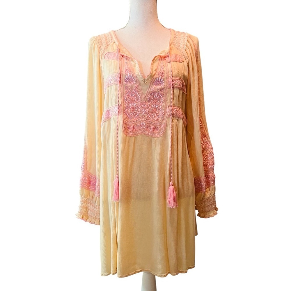Free People Coral and Soft Pink Embroidered Tunic Size Medium